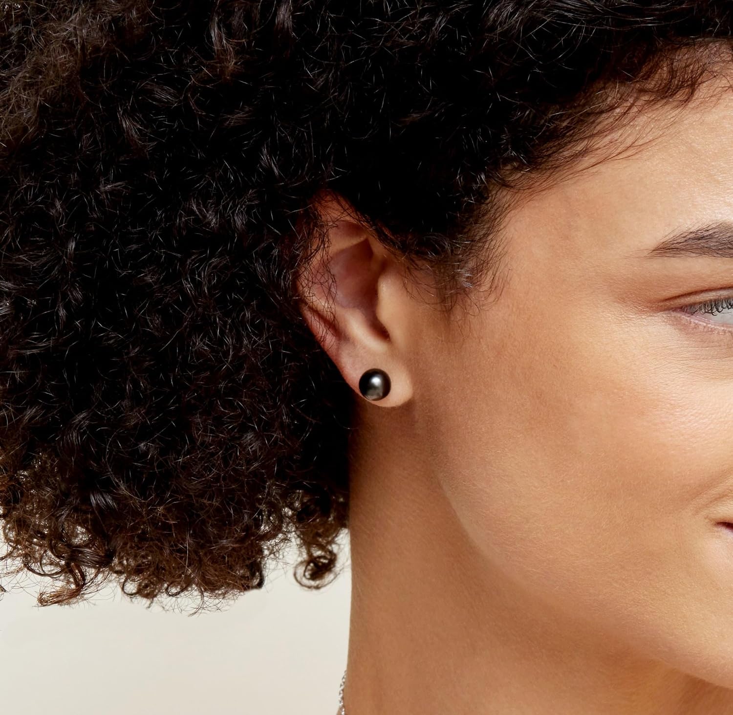 Tahitian Pearl Earrings: Separating AAAA Grade Claims from Verified Saltwater Quality